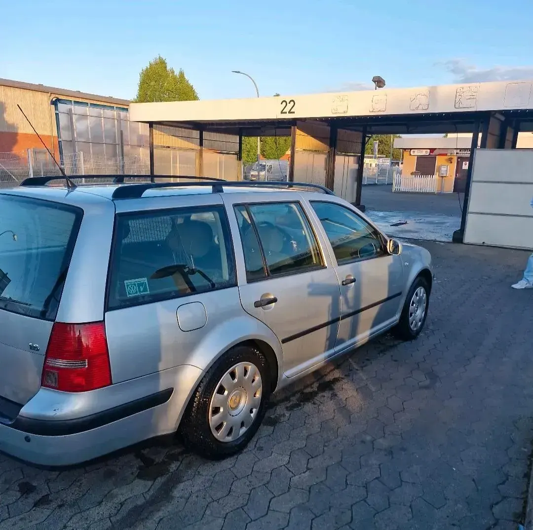 Używany VW Golf IV 102 KM (75 kW) 2004 Szary Kombi
