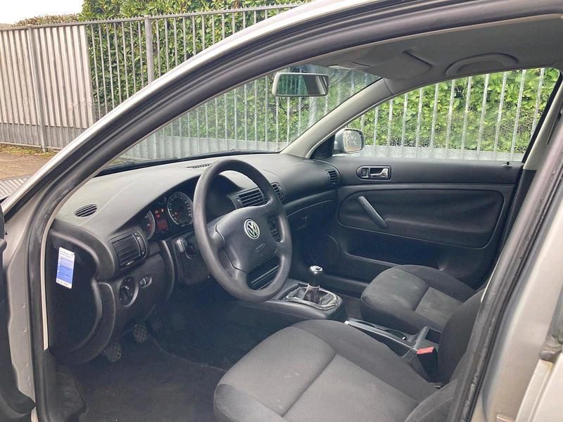 Gebraucht VW Passat 130 PS (95 kW) 2004 Limousine