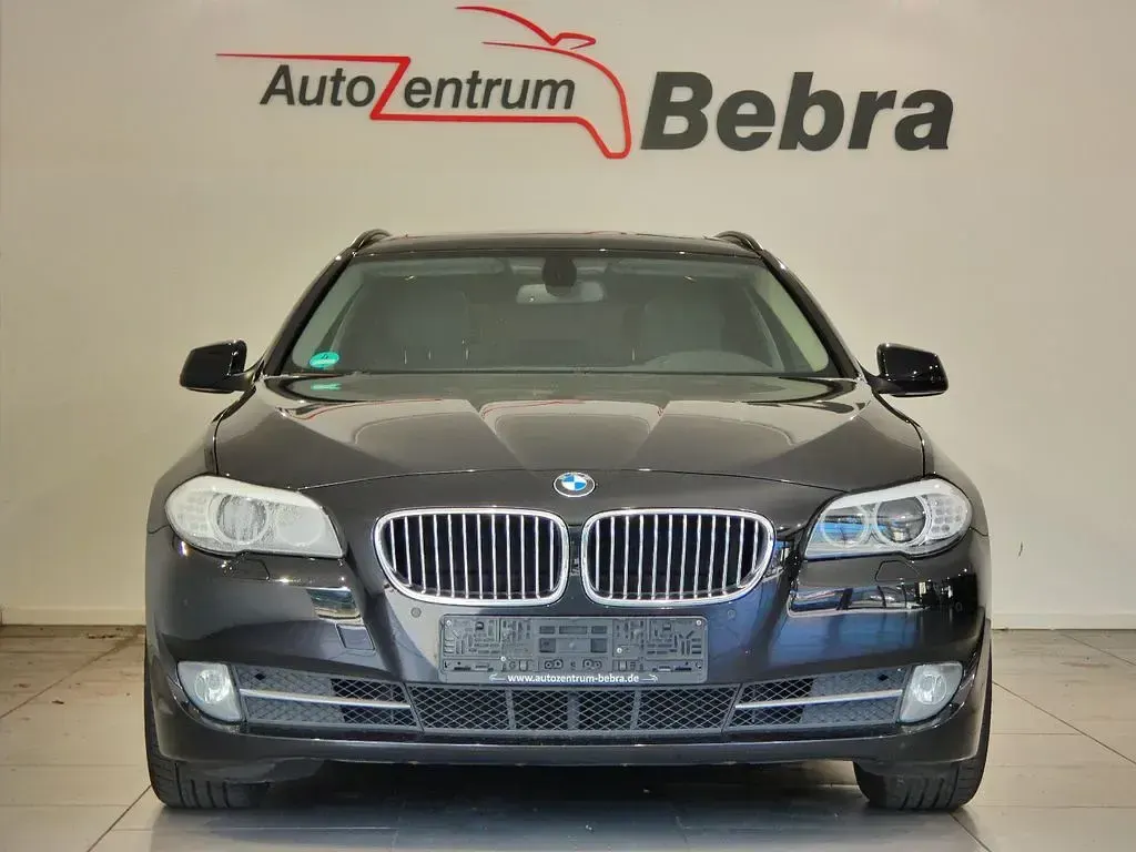 Gebraucht BMW 520 Performance 184 PS (135 kW) 2011 Schwarz Kombi