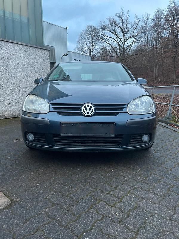 Blau Gebraucht 2005 VW Golf V Limousine | 2.099 € (Superpreis) - Bild 1/4