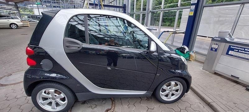Schwarz Gebraucht 2008 Smart ForTwo Coupé Passion Coupé | 2.700 € (Guter Preis) - Bild 1/4