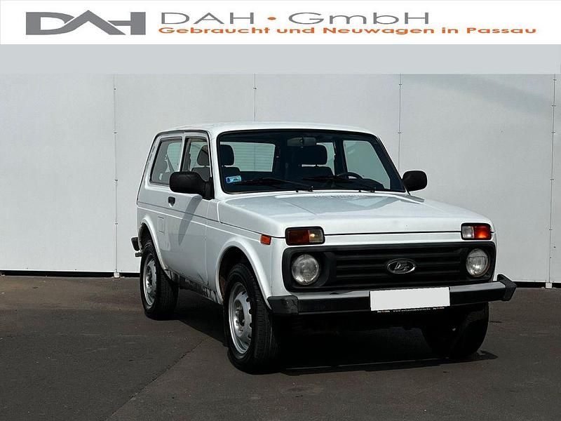 Gebraucht Lada niva 83 PS (61 kW) 2016 Weiß SUV