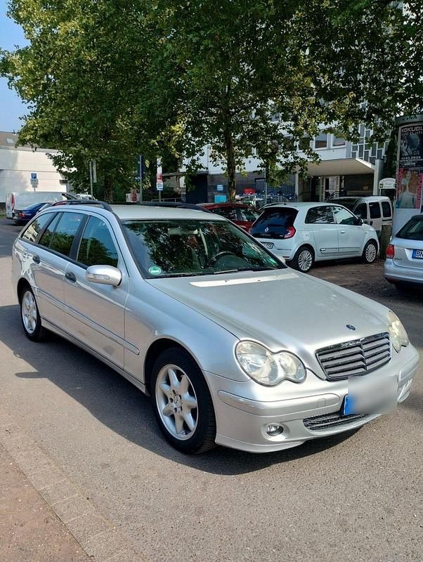 Silber Gebraucht 2007 Mercedes C180 Classic Kombi | 3.600 € (Fairer Preis) - Bild 1/4