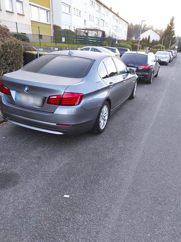 Gebraucht BMW 525 204 PS (150 kW) 2010 Grau Limousine