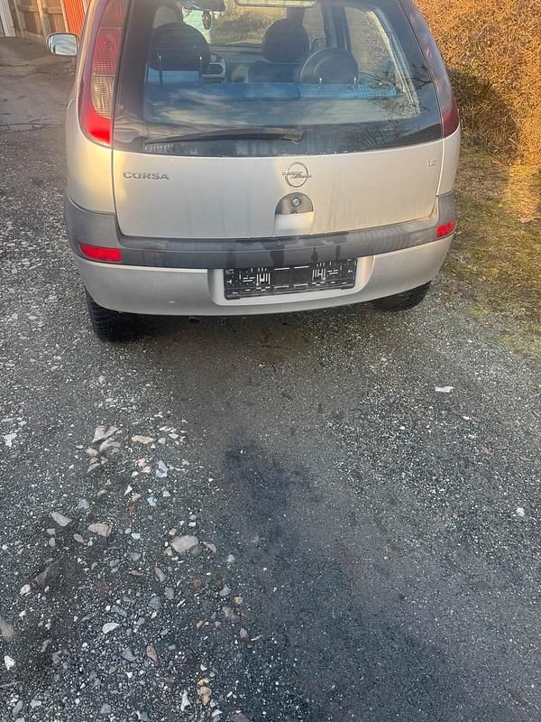 Gebraucht Opel Corsa 75 PS (55 kW) 2003 Silber Kleinwagen