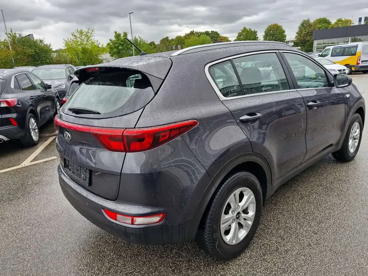 Gebraucht Kia Sportage Attract 132 PS (97 kW) 2017 Schwarz SUV