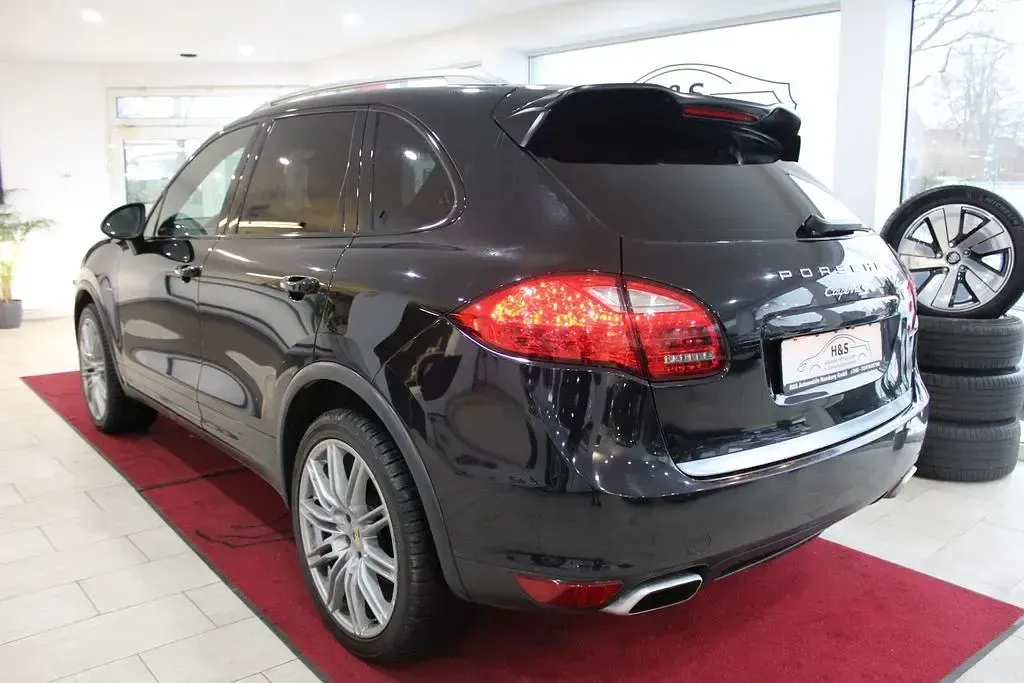 Gebraucht Porsche Cayenne S 382 PS (280 kW) 2015 Tiefschwarz SUV
