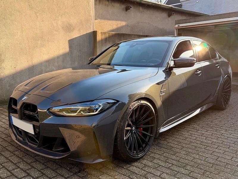Grau Gebraucht 2024 BMW M3 Competition Edition Limousine | 79.999 € (Guter Preis) - Bild 1/4