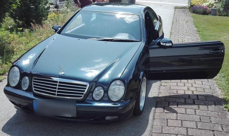 Gebraucht Mercedes CLK200 136 PS (100 kW) 2000 Blau Coupé