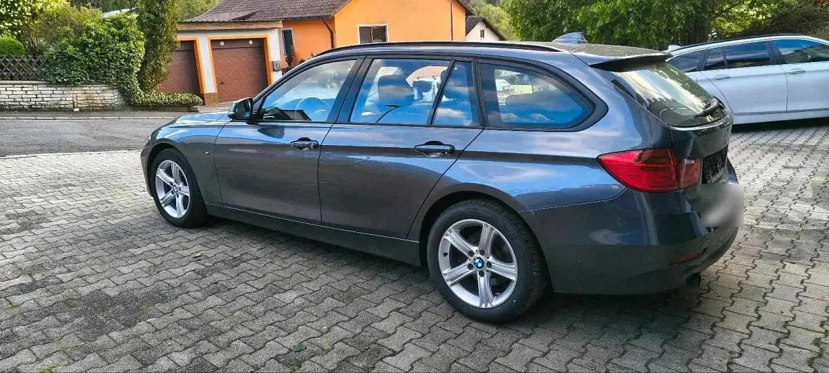 Gebraucht BMW 318 Sport Line 143 PS (105 kW) 2014 Grau Kombi