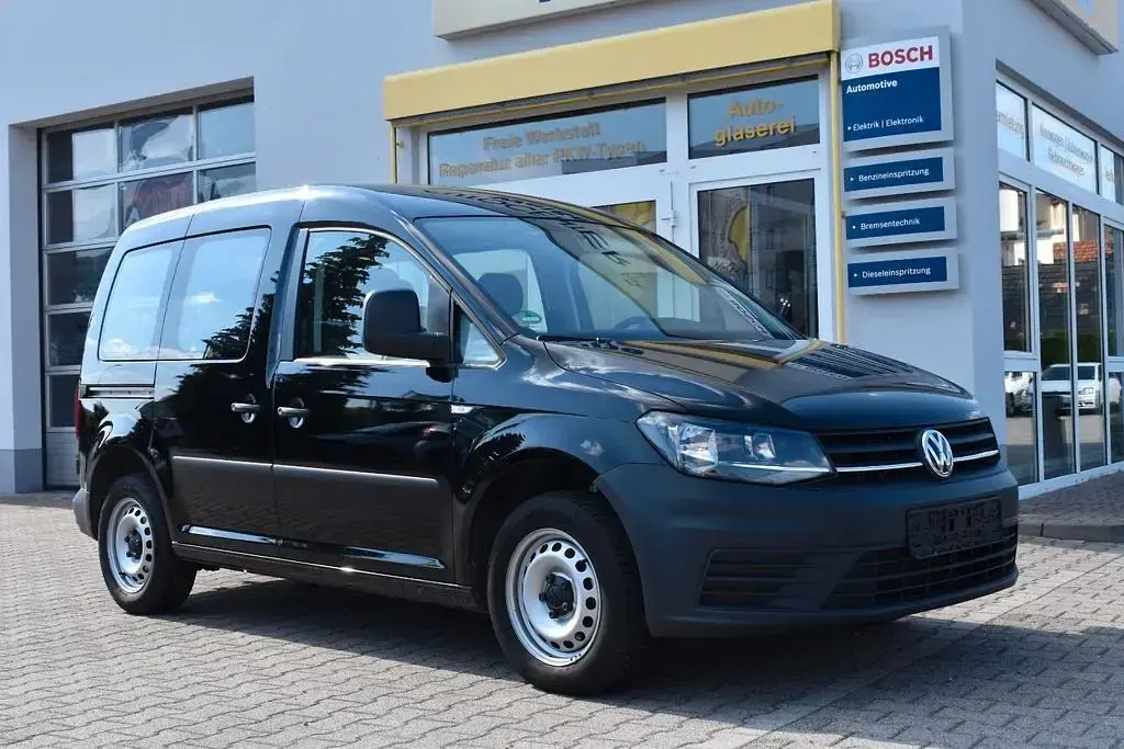 Gebraucht VW Caddy 84 PS (61 kW) 2019 Schwarz Van / Kleinbus