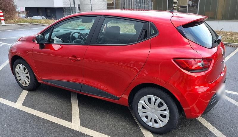 Gebraucht Renault Clio IV Life 76 PS (55 kW) 2019 Rot Kleinwagen