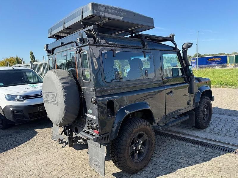 Gebraucht Land Rover Defender 122 PS (89 kW) 2012 Schwarz SUV