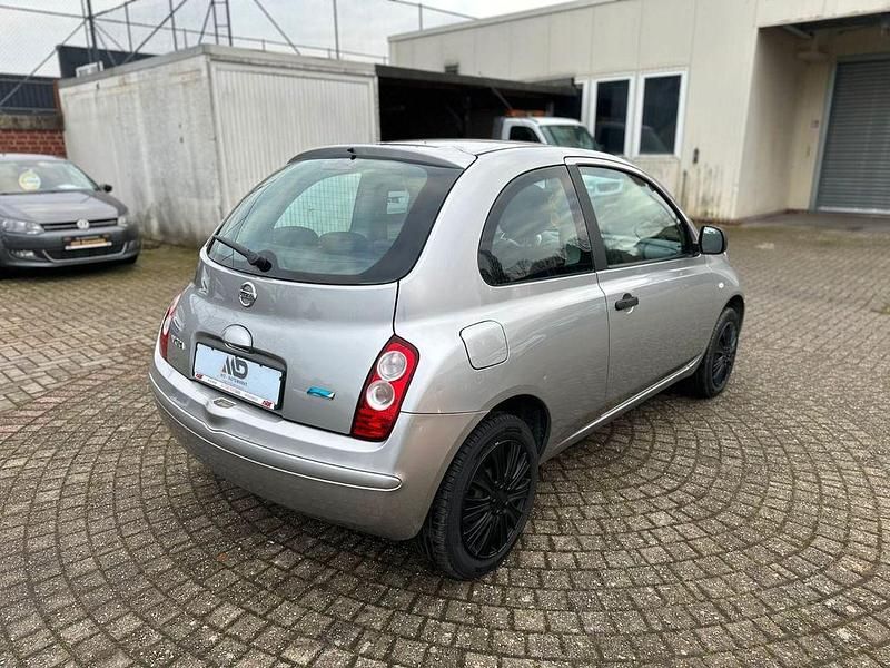 Gebraucht Nissan Micra 65 PS (47 kW) 2010 Silber Kleinwagen