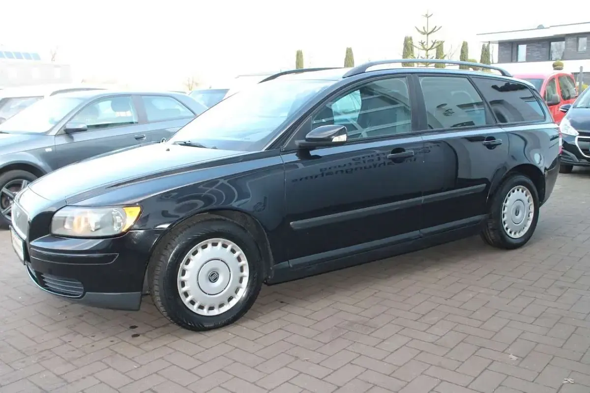 Gebraucht Volvo V50 Kinetic 125 PS (91 kW) 2006 Schwarz Kombi