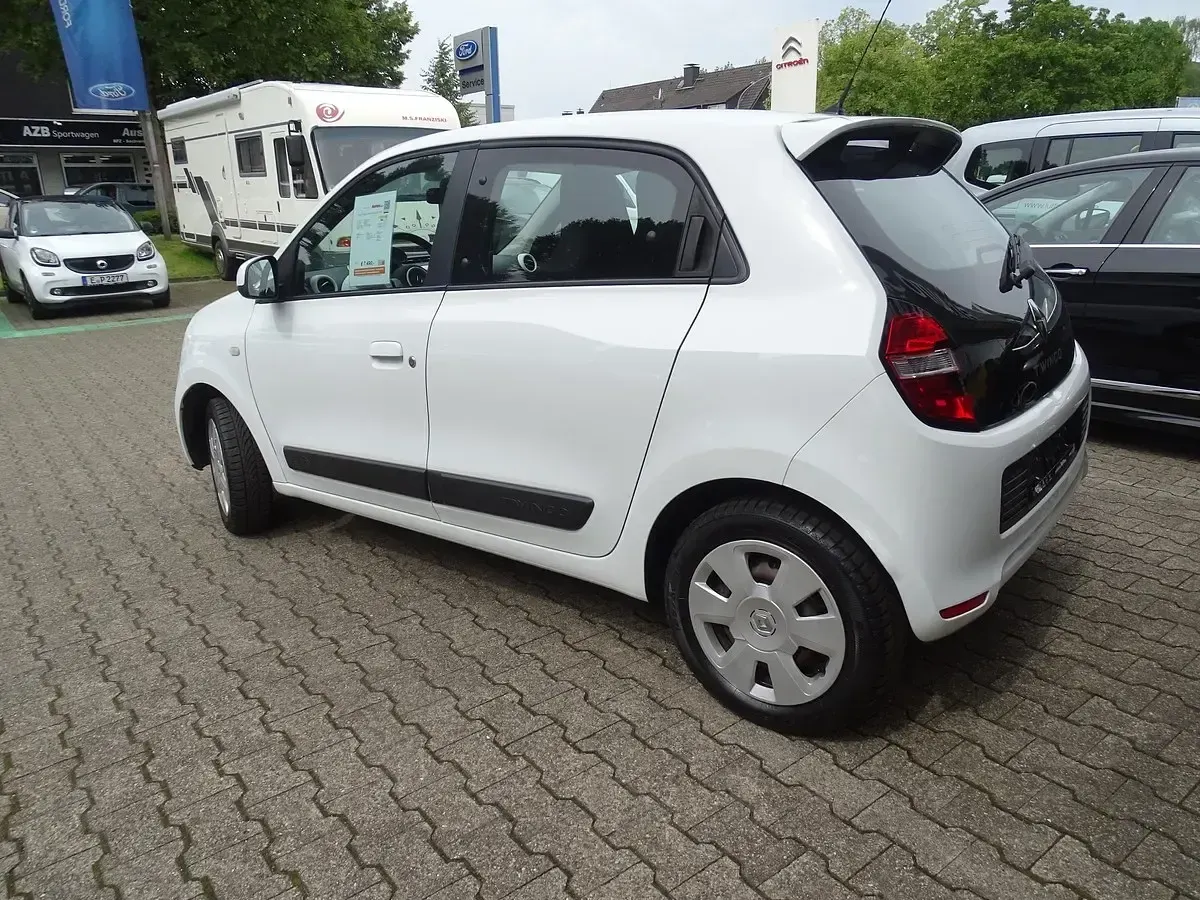 Gebraucht Renault Twingo Expression 71 PS (52 kW) 2015 Weiß Kleinwagen