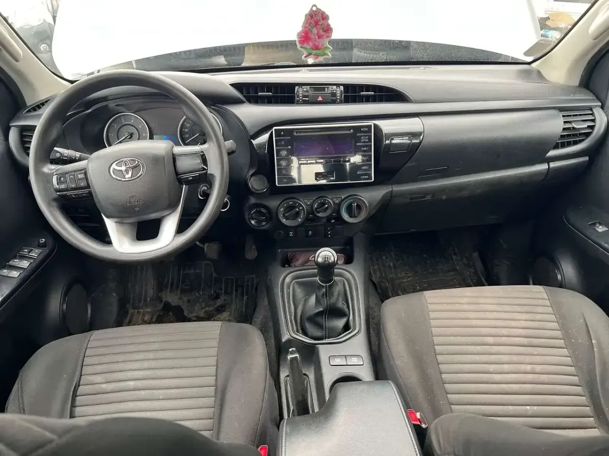 Gebraucht Toyota HiLux 2017 Grau Pickup