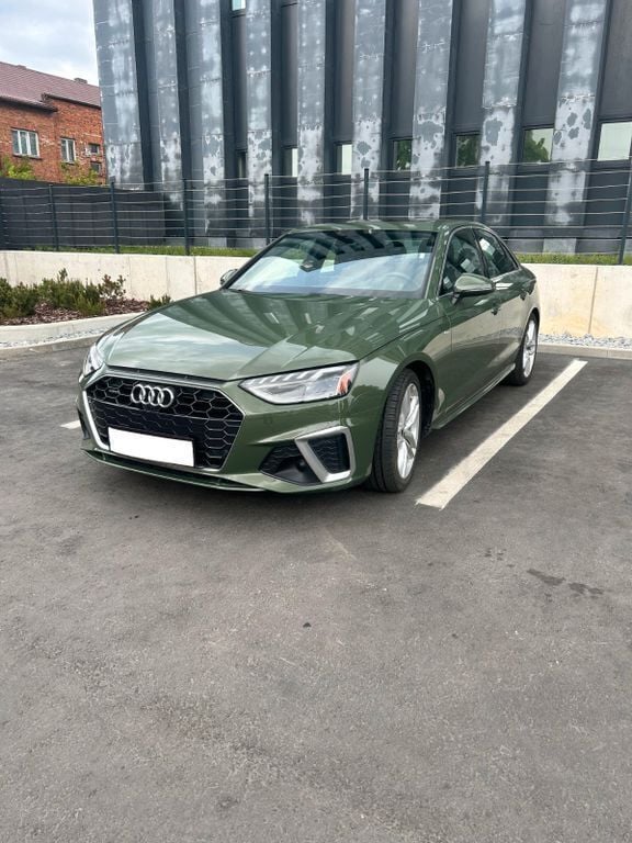 Grün Gebraucht 2023 Audi A4 S-Line Limousine | 32.800 € (Superpreis) - Bild 1/4