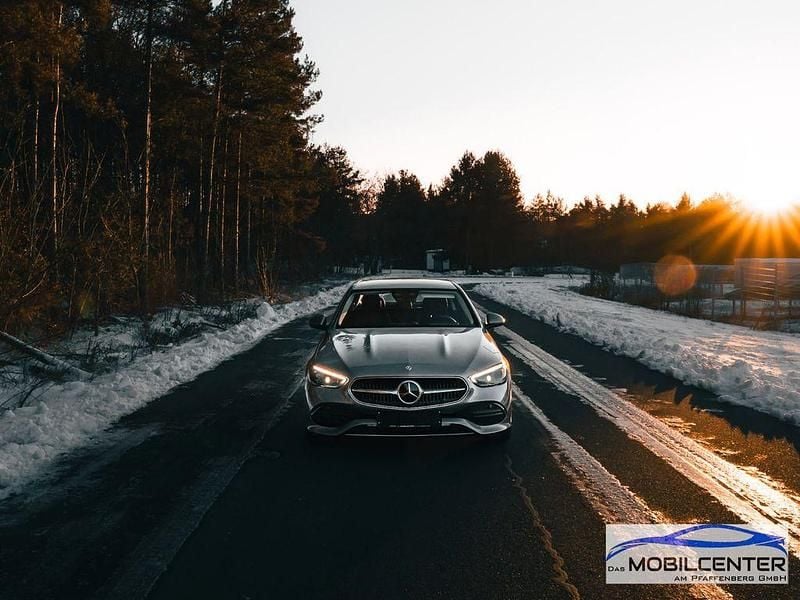 Gebraucht Mercedes C200 204 PS (150 kW) 2023 Silber Limousine
