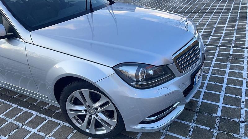 Gebraucht Mercedes 220 136 PS (100 kW) 2014 Silber Kombi