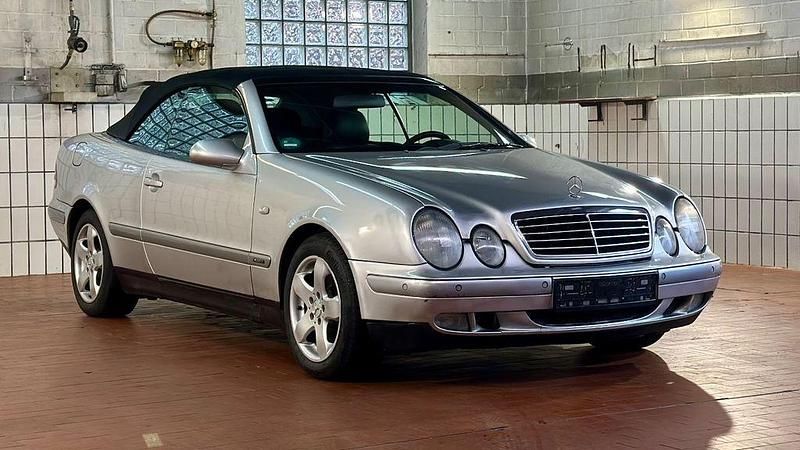 Silber Gebraucht 1999 Mercedes CLK230 Sportline Cabrio | 2.950 € (Fairer Preis) - Bild 1/4