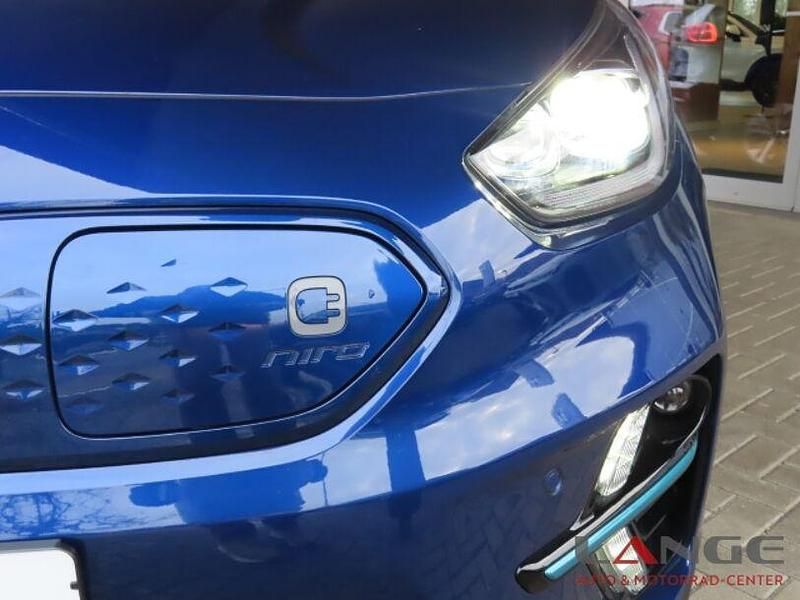 Gebraucht Kia e-Niro Spirit 150 kW (204 PS) 2022 (du3) yachtblau met. SUV