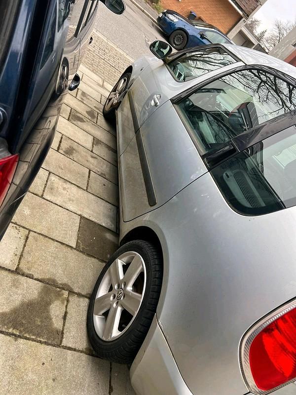 Gebraucht Skoda Roomster 90 PS (66 kW) 2009 Silber Van / Kleinbus