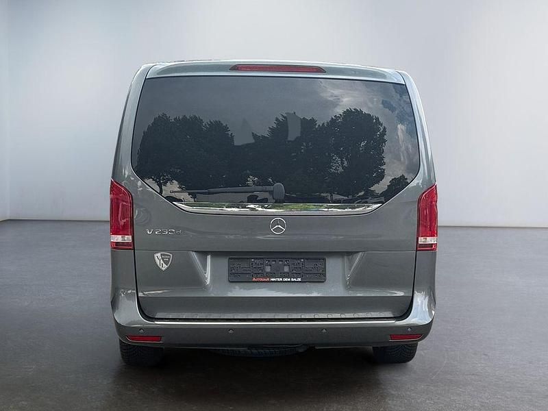 Gebraucht Mercedes V250 Avantgarde 190 PS (139 kW) 2020 Grau Van / Kleinbus
