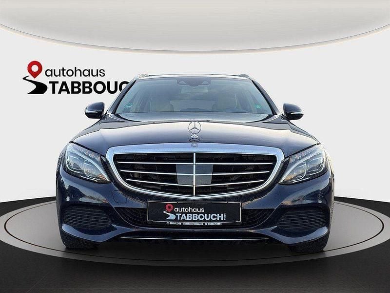 Gebraucht Mercedes C250 204 PS (150 kW) 2015 Blau Limousine