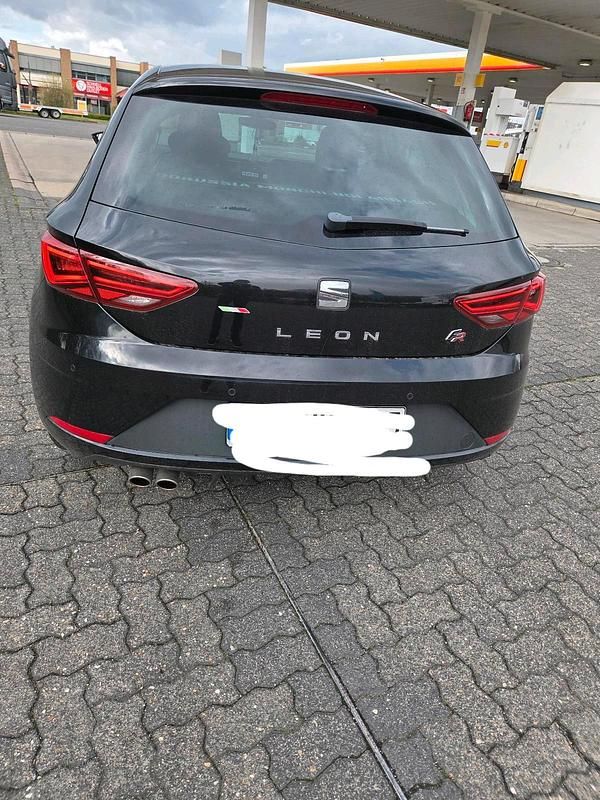 Gebraucht Seat Leon FR 150 PS (110 kW) 2020 Schwarz Limousine