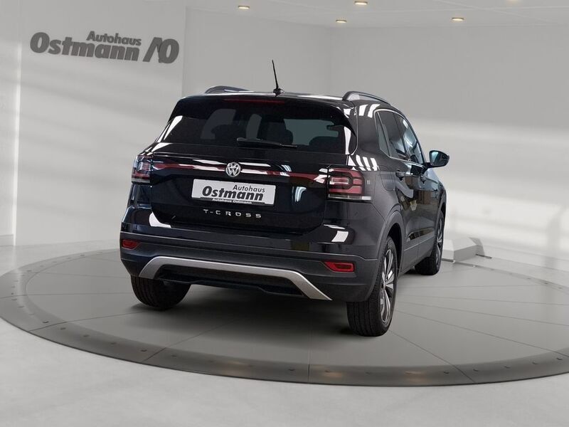 Gebraucht VW T-Cross Life 116 PS (85 kW) 2020 Deep black perleffekt SUV