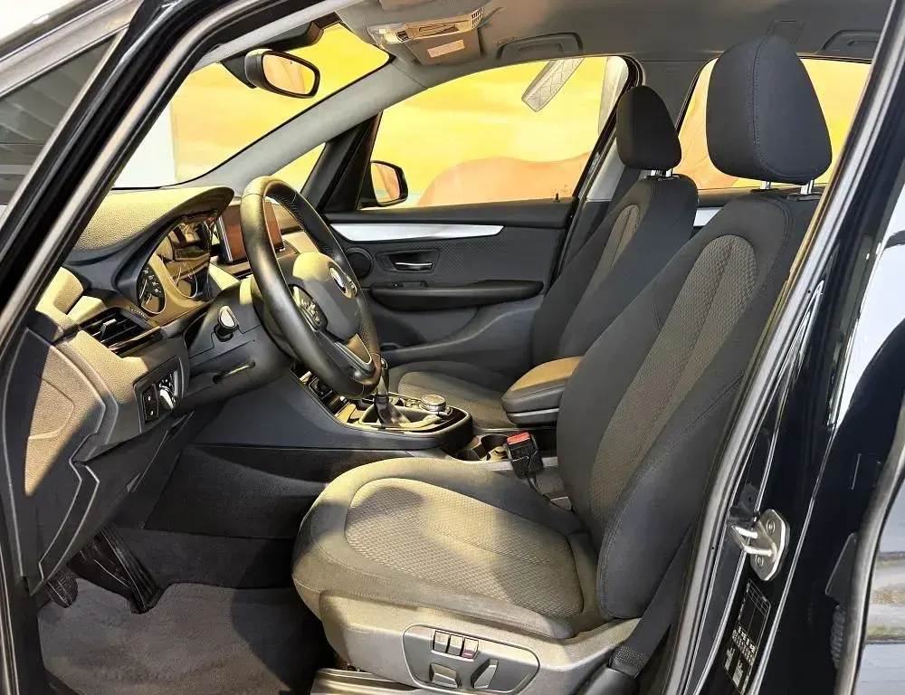 Gebraucht BMW 218 Active Tourer Performance 150 PS (110 kW) 2015 Schwarz Van / Kleinbus