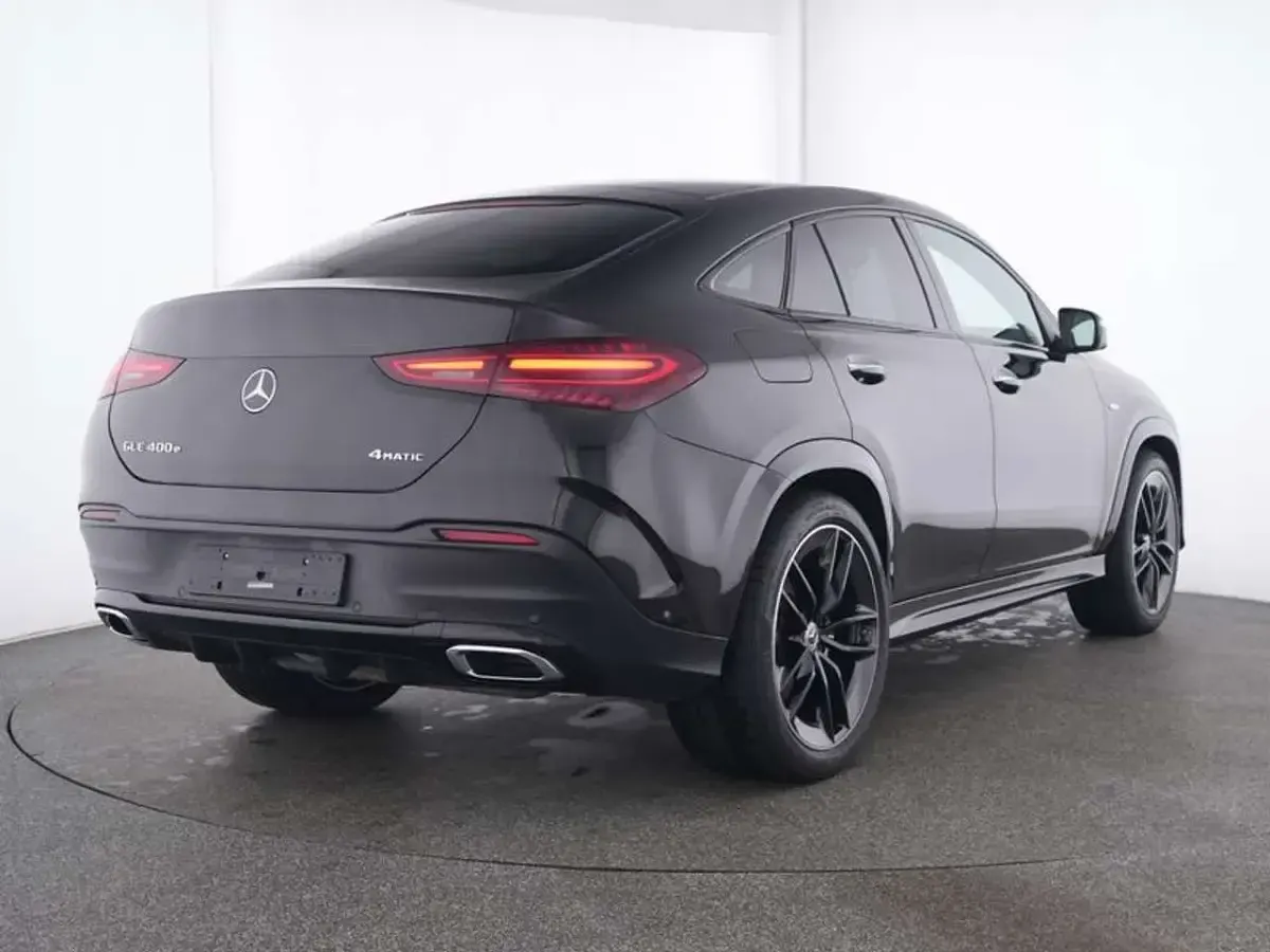 Gebraucht Mercedes GLE400 AMG 252 PS (185 kW) 2025 Schwarz SUV