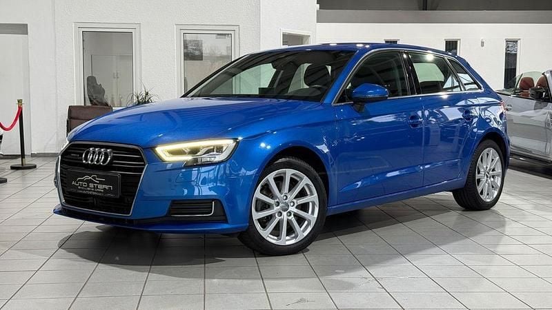 Gebraucht Audi A3 Design 190 PS (139 kW) 2018 Blau Limousine