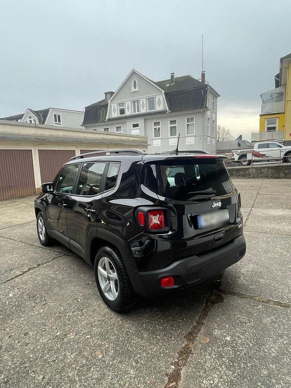 Gebraucht Jeep Renegade Limited 150 PS (110 kW) 2019 Schwarz SUV