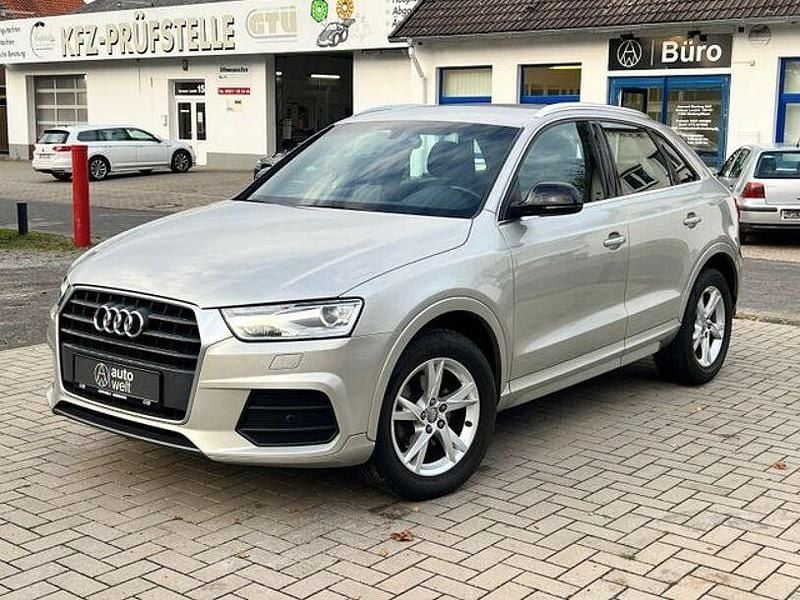 Silber Gebraucht 2015 Audi Q3 Sport SUV | 16.989 € (Fairer Preis) - Bild 1/4