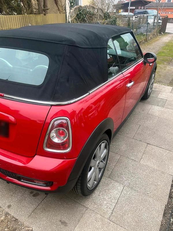 Gebraucht Mini Cooper S Cabriolet 184 PS (135 kW) 2011 Rot Cabrio