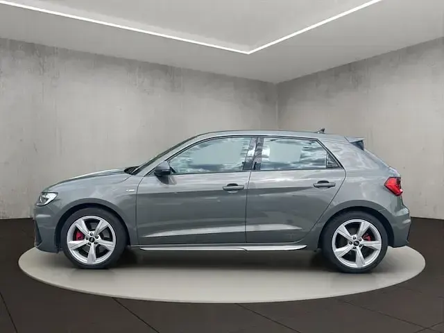 Gebraucht Audi A1 Sportback S-Line 207 PS (152 kW) 2022 Chronosgrau metallic Kleinwagen