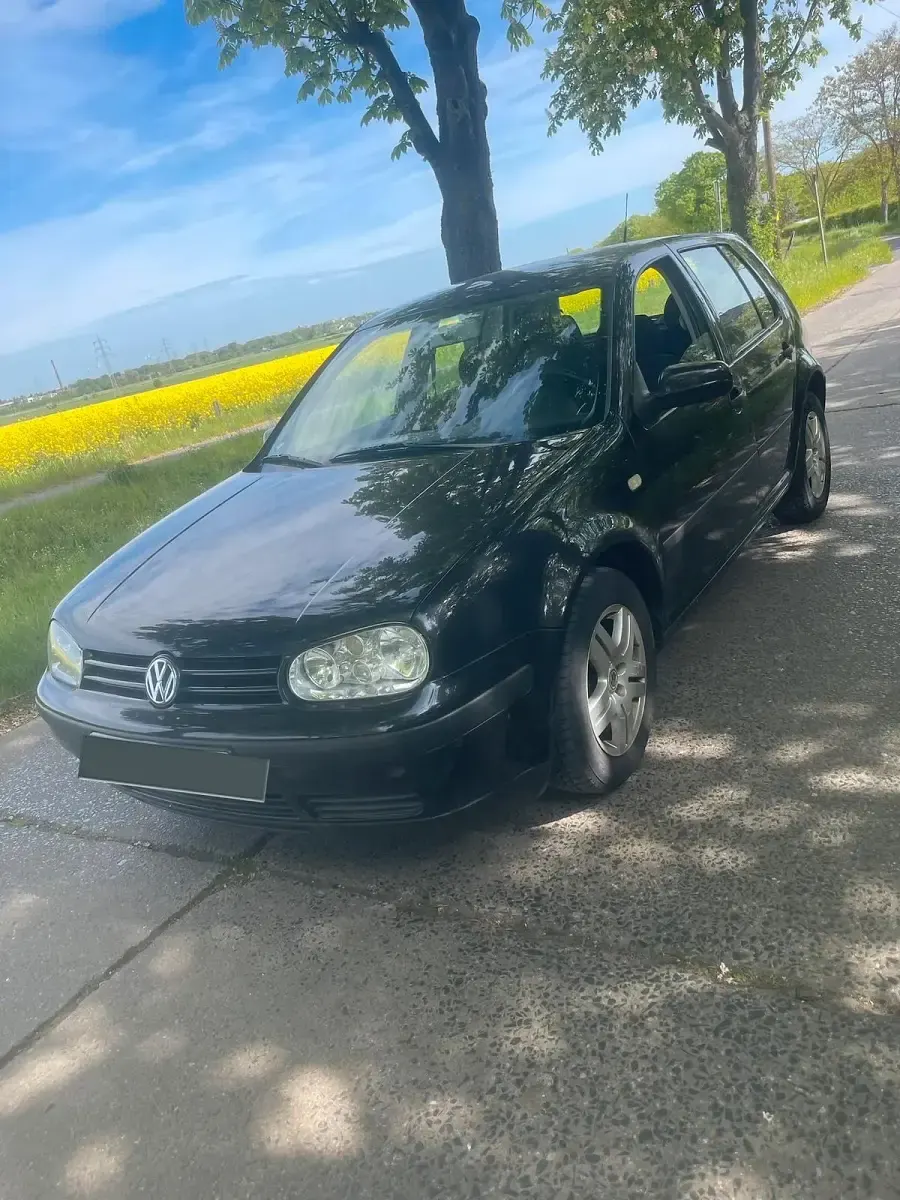 Brugt VW Golf III 75 HK (55 kW) 1999 Sort Sedan