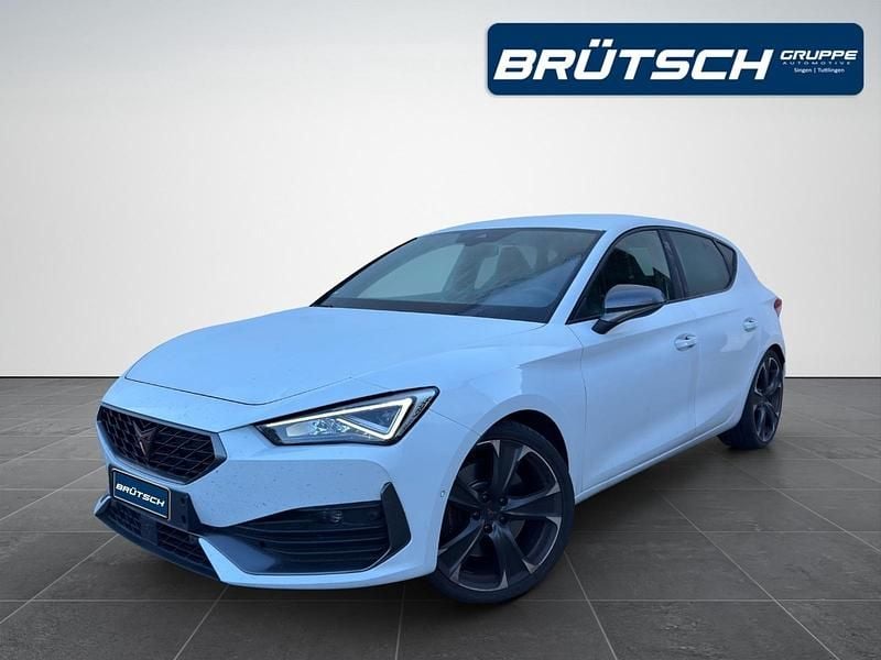 "nevada" weiss Gebraucht 2023 Cupra Leon VZ Limousine | 31.980 € (Fairer Preis) - Bild 1/1