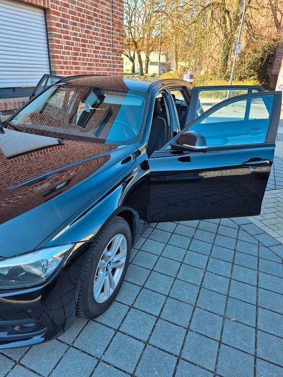Gebraucht BMW 318 150 PS (110 kW) 2016 Schwarz Kombi