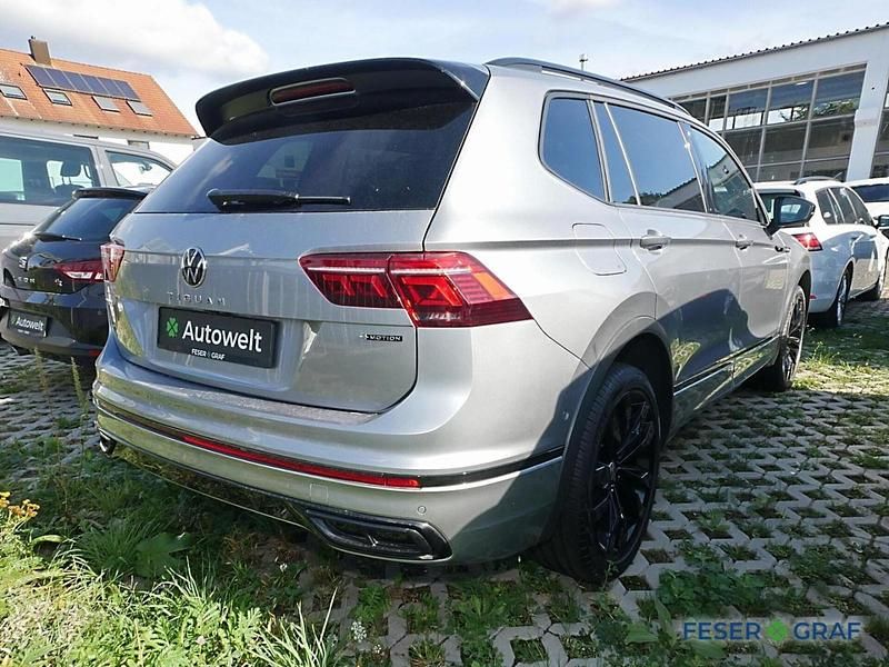 Gebraucht VW Tiguan Allspace R-line 200 PS (147 kW) 2022 Pyrit silber metallic SUV