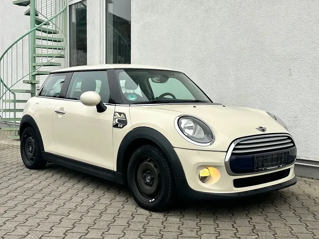 Używany Mini Cooper 136 KM (100 kW) 2015 Biały Hatchback