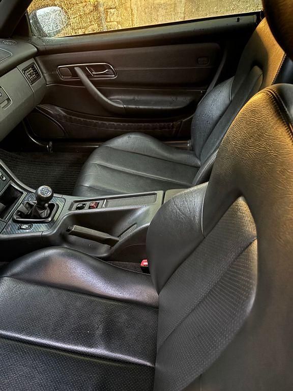 Gebraucht Mercedes SLK230 193 PS (141 kW) 1997 Schwarz Cabrio