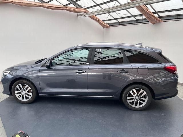 Gebraucht Hyundai i30 YES! 120 PS (88 kW) 2019 Grau Kombi