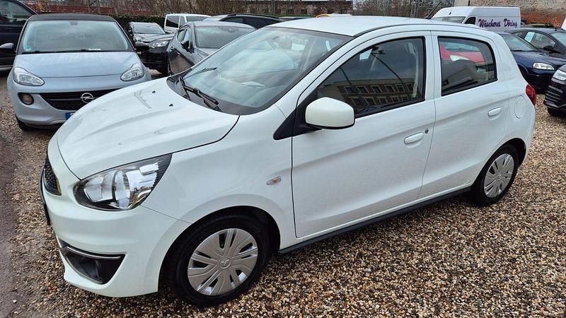 Weiß Gebraucht 2018 Mitsubishi Space Star Basis Limousine | 6.450 € (Etwas zu teuer) - Bild 1/3