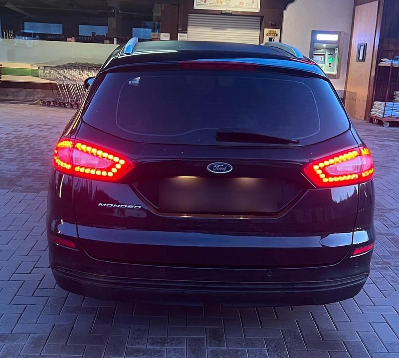 Gebraucht Ford Mondeo 158 PS (116 kW) 2015 Kombi