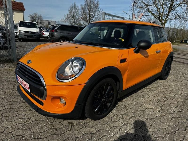 Orange Gebraucht 2016 Mini ONE Kleinwagen | 7.999 € (Superpreis) - Bild 1/4