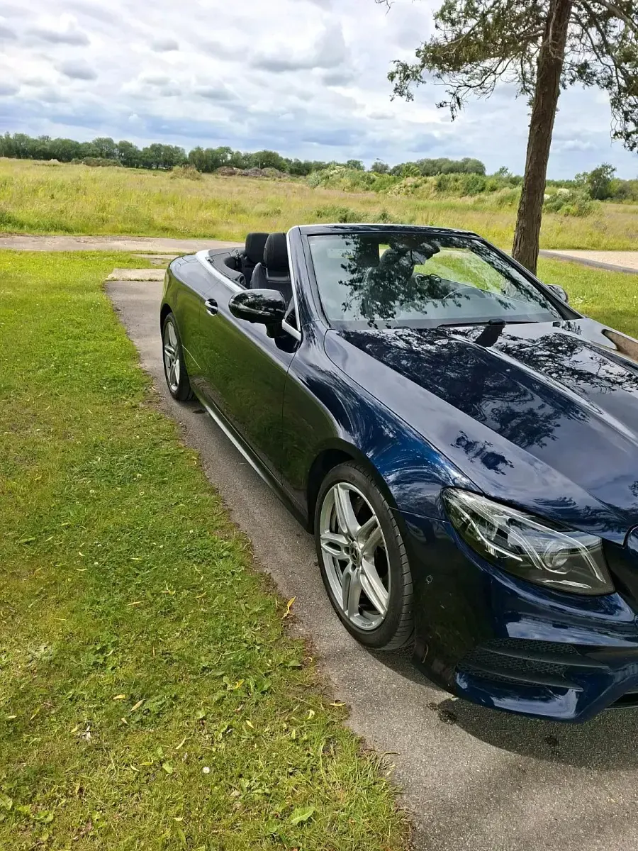 Gebraucht Mercedes E450 AMG line 367 PS (269 kW) 2020 Blau Cabrio