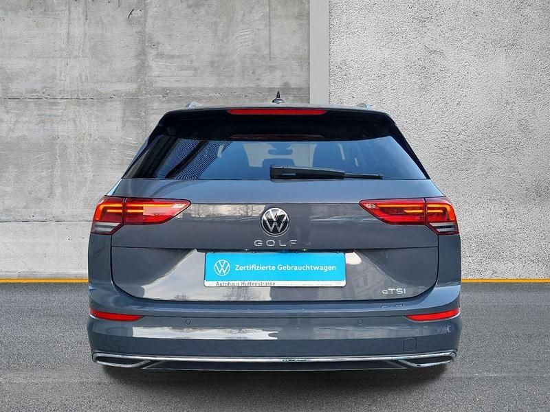 Gebraucht VW Golf VIII Move 131 PS (96 kW) 2024 Grau Kombi